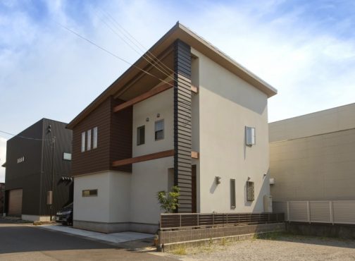 WOOD STYLE HOUSE No.02